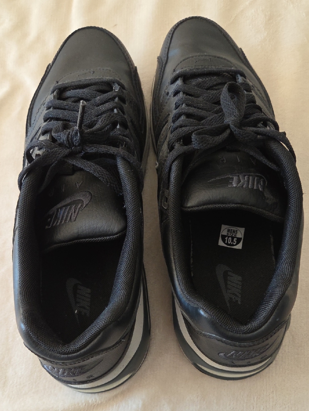 EUC Men's Nike Air Max Sneakers, Size 10.5, Black Leather - Picture 5 of 7